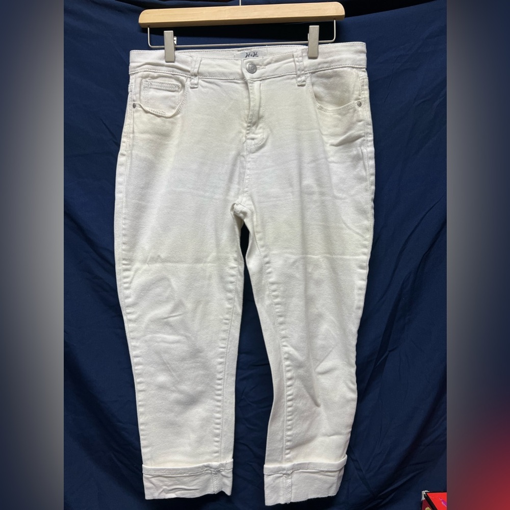 White jean capri